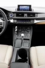 Lexus CT200h 2010 года